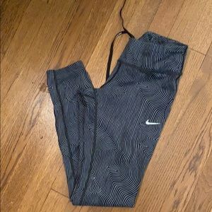 Black and grey running tights